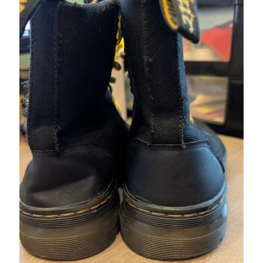 Dr. Martens Combs Black Lace Up Ankle Combat Boots Men's Size 8  Women's Size 9